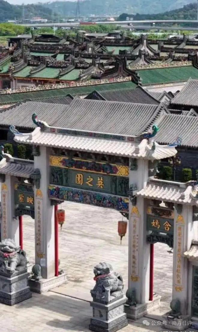 EA落户淮海中路汕头过亿违建豪宅被拆除哈佛演讲女生引发争议K11 ELYS(图10)